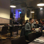 T-bone Station Dentro
