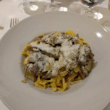 Alla Lanterna Almari Nourriture