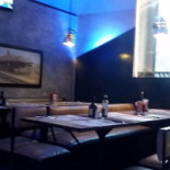 T-bone Station Dentro