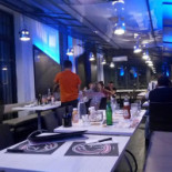 T-bone Station Dentro