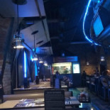 T-bone Station Dentro