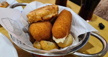 Fratelli La Bufala food