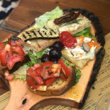 Mimi E Coco Trast Comida