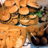 Pane Vino E Baghino food
