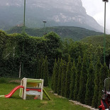 Pizzeria Unterrain Extérieur