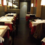 Taverna Del Pittore inside