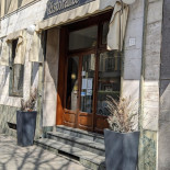 Rendez Vous Exterior