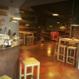 Apollo Grill Dentro