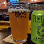 Beer House Irish Pub Arcade Boisson