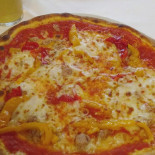 51b Due Torri. Pizzeria Dal 1980 food