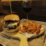 Maco's Pub Comida