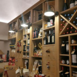 Vino E Cucina inside