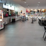 Royal Bowling Dentro