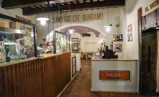 Maninpasta Foligno inside