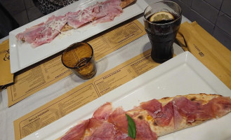 Pizzeria Negresco food