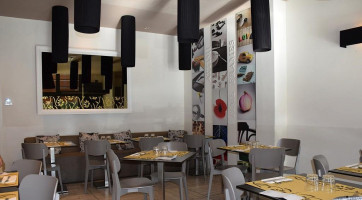 Pizzeria Negresco inside