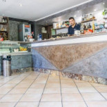 Moliendo Caffe Di Camboni Fabrizio À l'intérieur