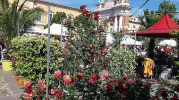 Caffè Centrale outside