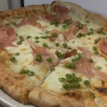 Pizz E Cor food