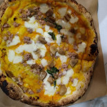 Pizz E Cor food