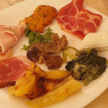 La Lumera food