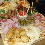 Beermania Beerwine Bistrot Comida