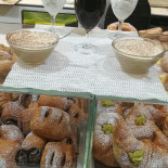 Pregiata Forneria Albanesi food