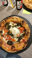 Fuorigrotta Pizzeria food