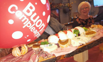Mangia Divino Il Vinaino food