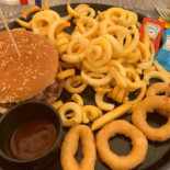 Zeppelin Bistrot And Burger Comida
