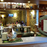 Pizzeria Da Foffo inside