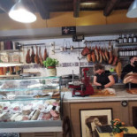 Prosciutteria Del Corso À l'intérieur