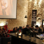 Speakeasy Dentro