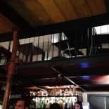 Speakeasy Dentro