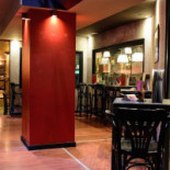 Double Malt Brewery Pub Dentro