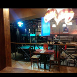 Double Malt Brewery Pub Dentro