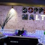 Double Malt Brewery Pub Dentro
