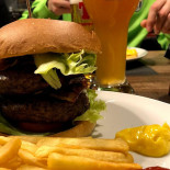 Double Malt Brewery Pub Comida