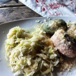 Hahnspielhütte Nourriture