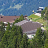 Helmrestaurant Exterior