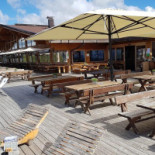 Helmrestaurant Exterior