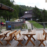 Helmrestaurant Exterior