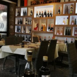 Al Platano E Pizzeria À l'intérieur