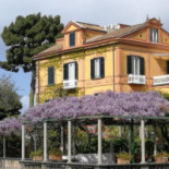 Syrenuse Exterior