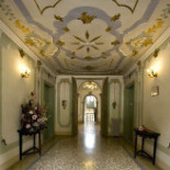 Villa De Rubeis-florit À l'intérieur