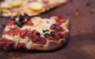 Tody Pizzeria food