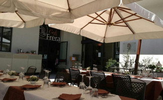 Cafe Della Frera inside