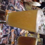 Simon Pub Bebida