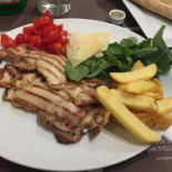 Mómó Nourriture