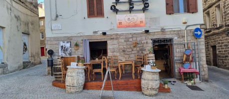 La Chintina Schiacciate E Bistrot inside